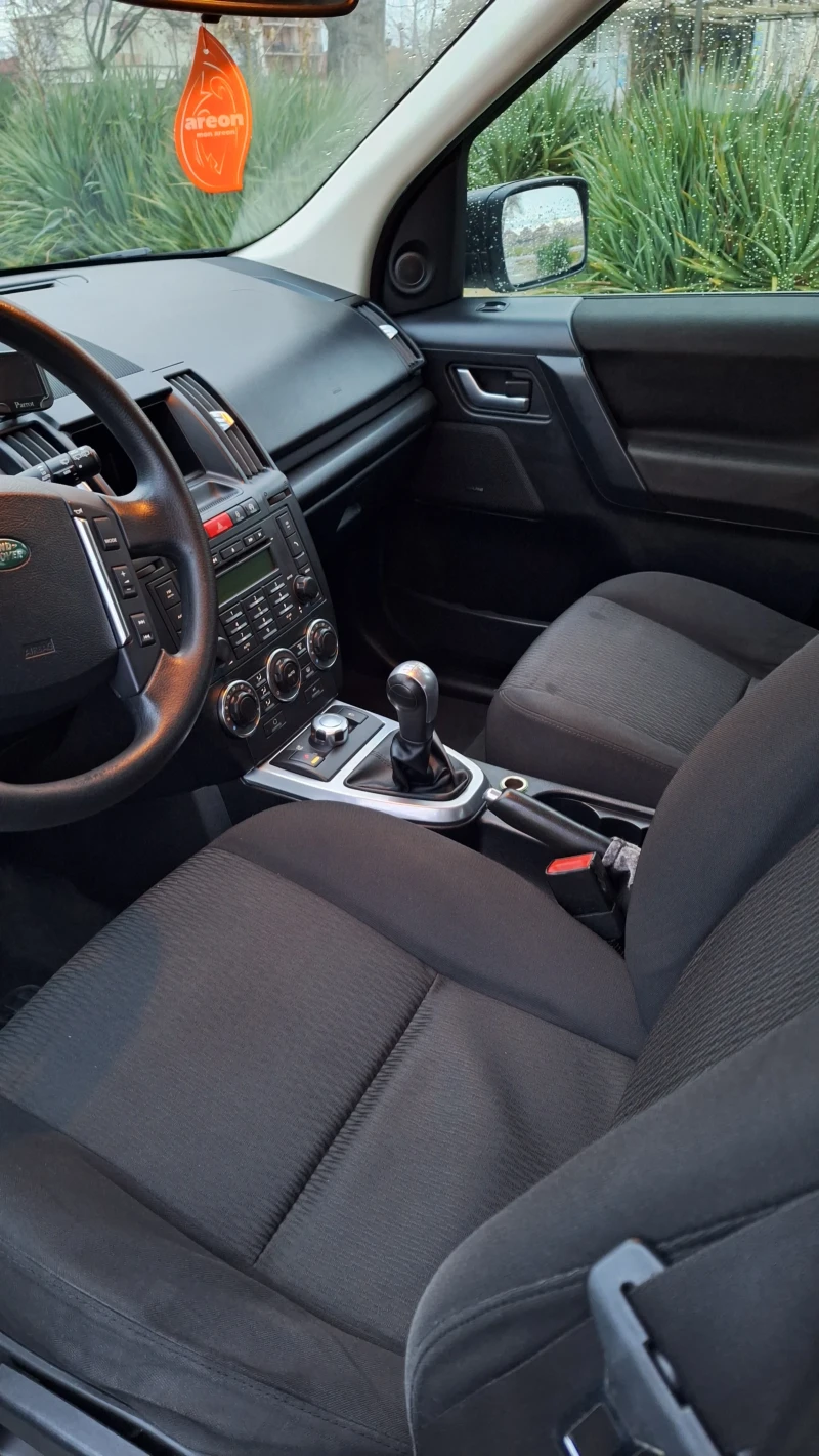 Land Rover Freelander, снимка 8 - Автомобили и джипове - 53122421
