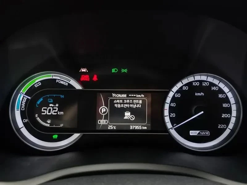 Kia Niro, снимка 8 - Автомобили и джипове - 56690356