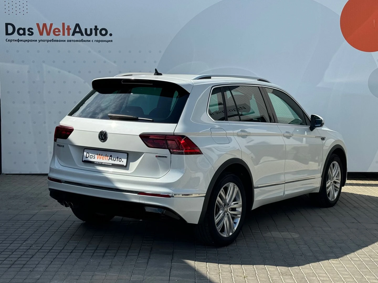 VW Tiguan Highline 2.0TSI 4MOTION BMT - изображение 3