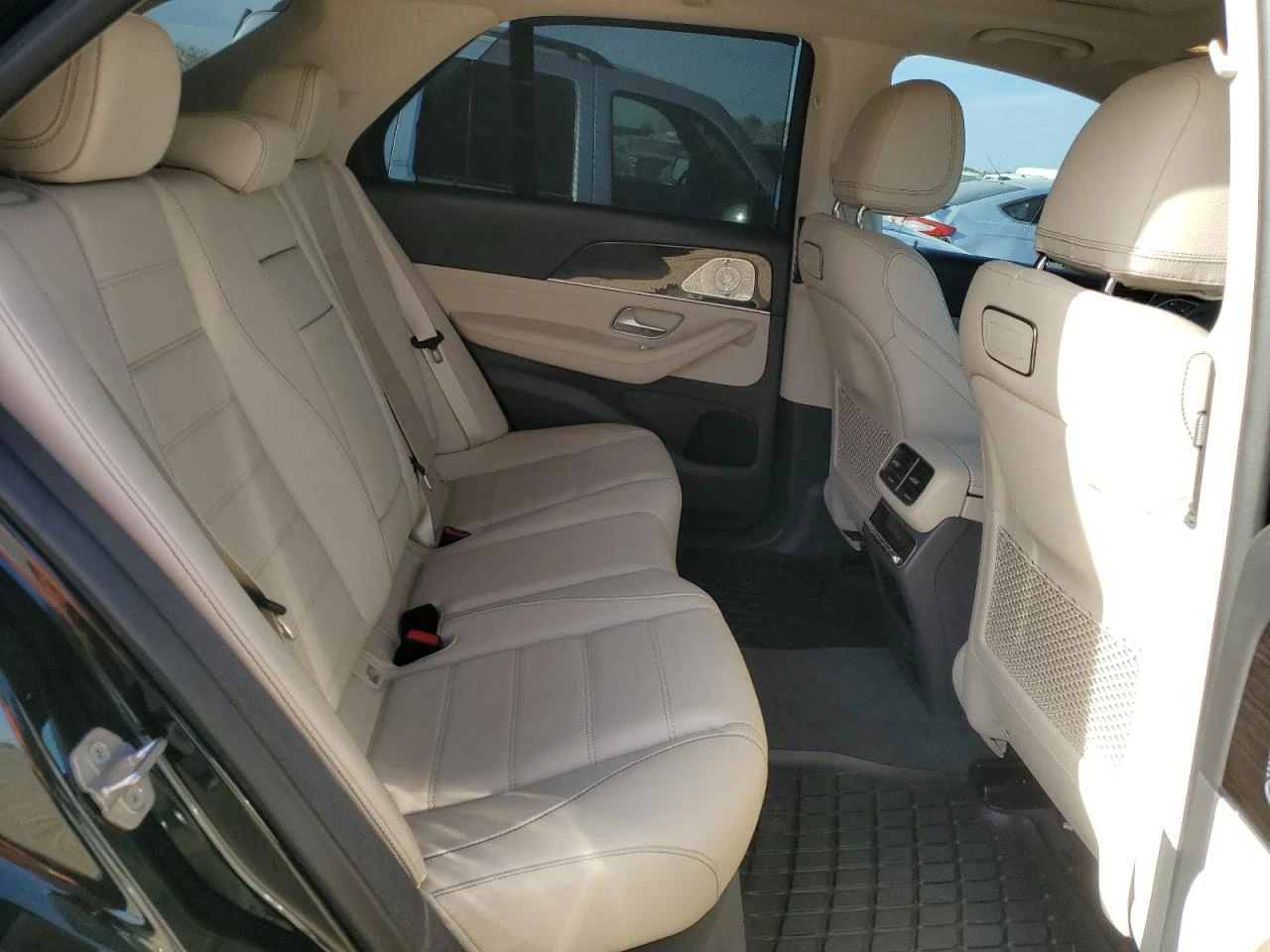 Mercedes-Benz GLE 350 4MATIC BURMESTER* ПОДГРЕВ* ОБДУХВАНЕ* 360* ПАНО - изображение 9