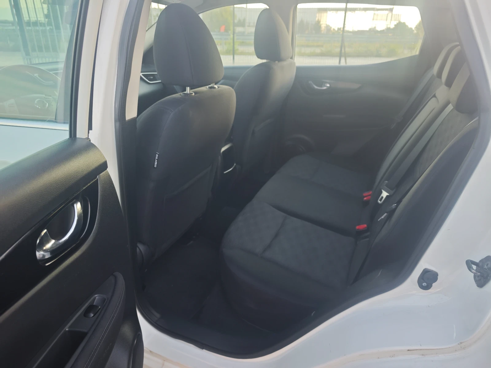 Nissan Qashqai 1200it автоматик - изображение 8