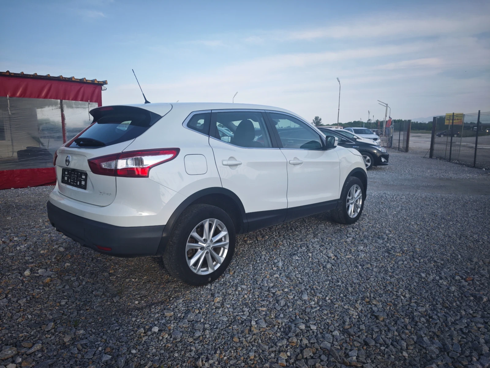 Nissan Qashqai 1200it автоматик - изображение 4