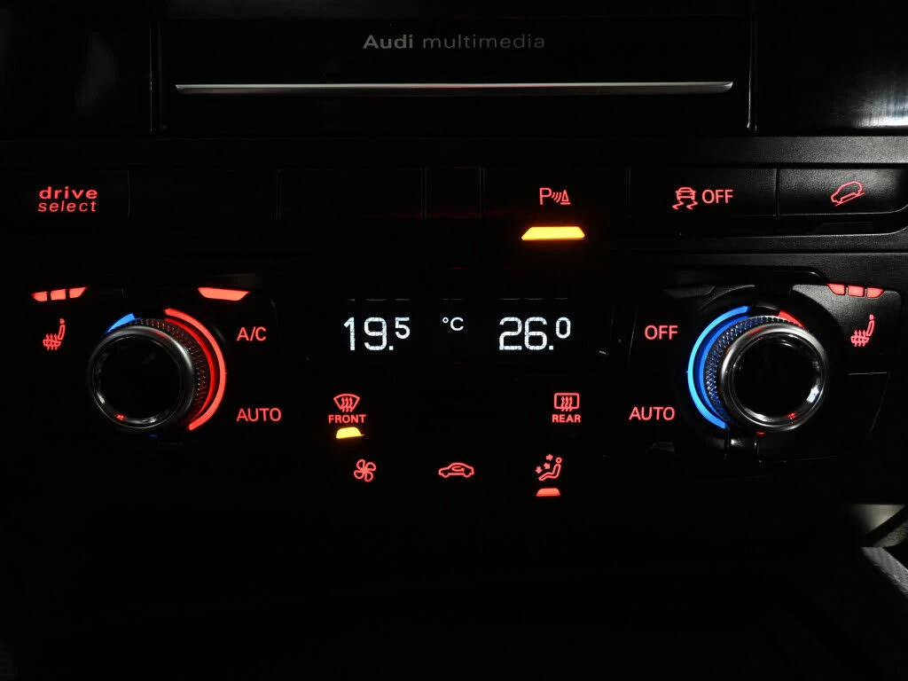 Audi Q5  2.0T* Quattro* Progressiv* АвтоКредит(ЦЕНА ДО БГ), снимка 15 - Автомобили и джипове - 53771788