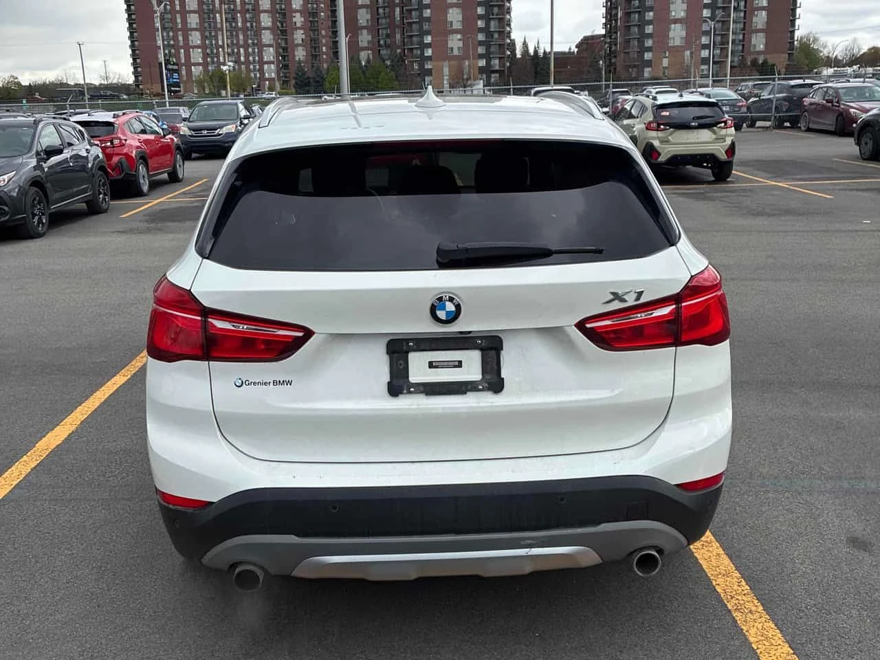 BMW X1 * xDrive28i * ПАНОРАМА* ПОЕГРЕВИ* ВИДЕО* , снимка 4 - Автомобили и джипове - 54581580