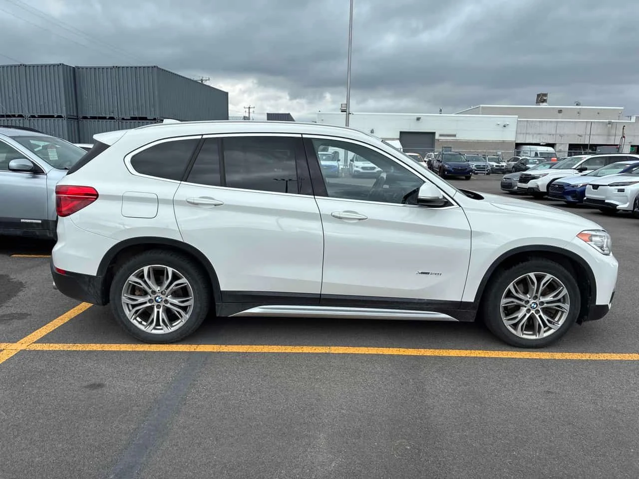 BMW X1 * xDrive28i * ПАНОРАМА* ПОЕГРЕВИ* ВИДЕО* , снимка 3 - Автомобили и джипове - 54581580