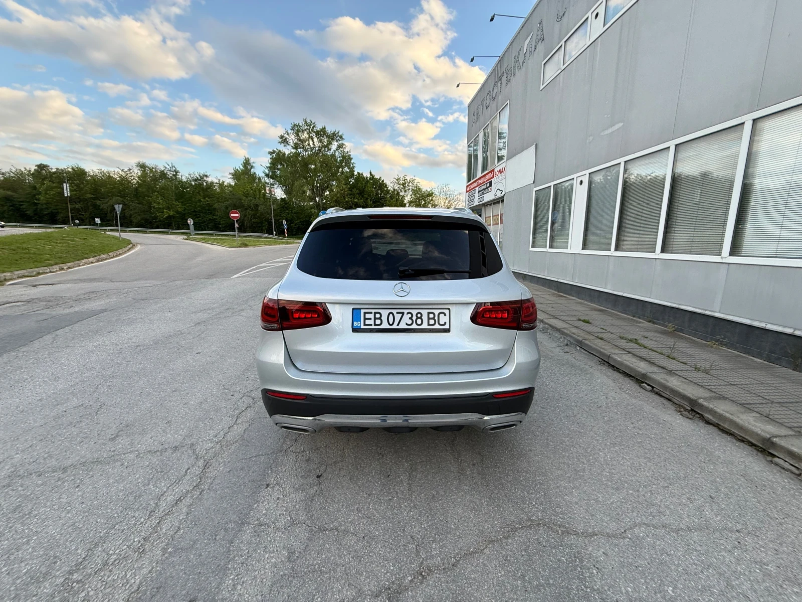 Mercedes-Benz GLC 300, снимка 6 - Автомобили и джипове - 54609054