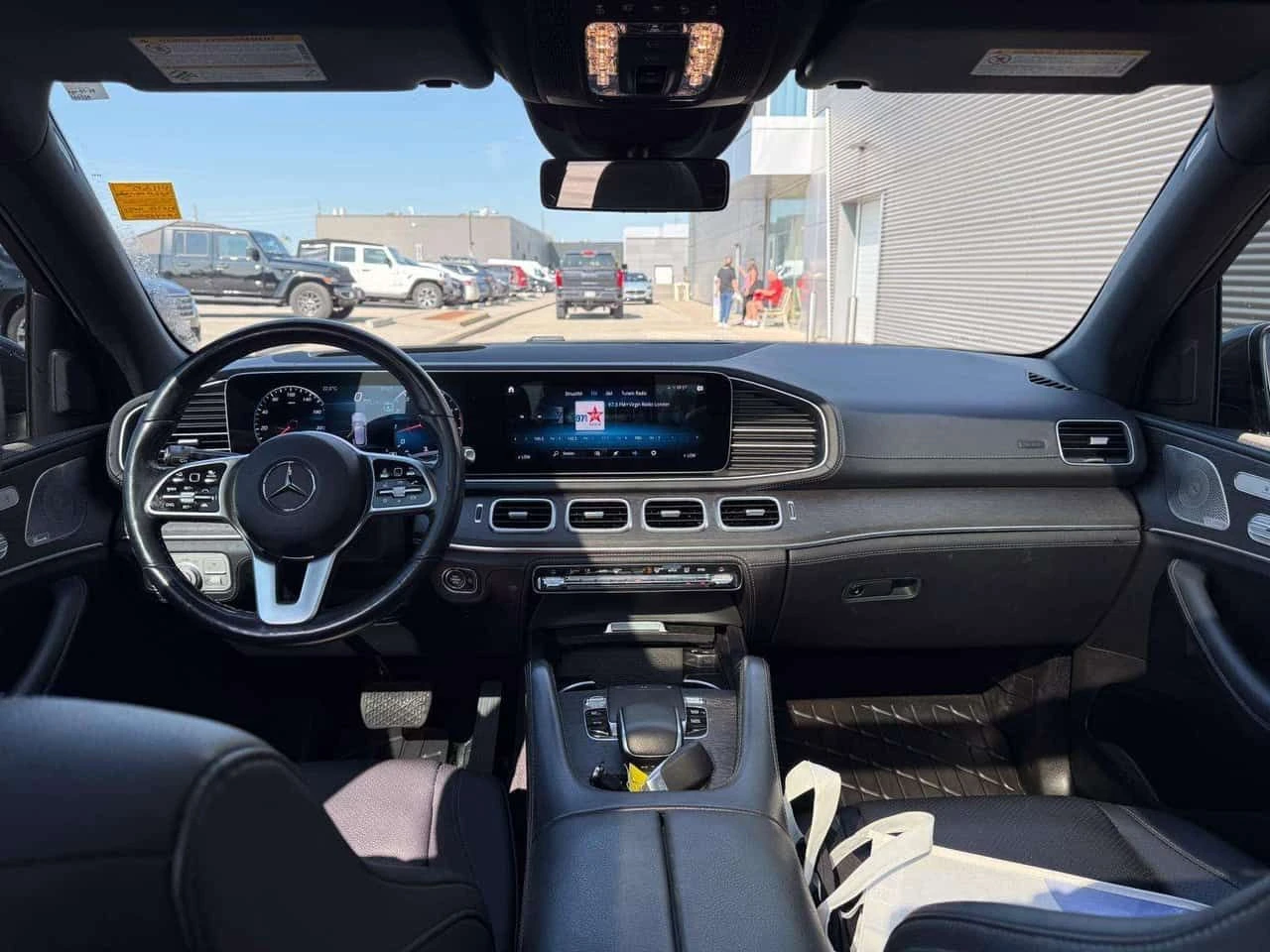 Mercedes-Benz GLE 350 BURMESTER| PANO | ПАМЕТ| ПОДГРЕВИ| АМБИЕНТ| , снимка 13 - Автомобили и джипове - 55221984
