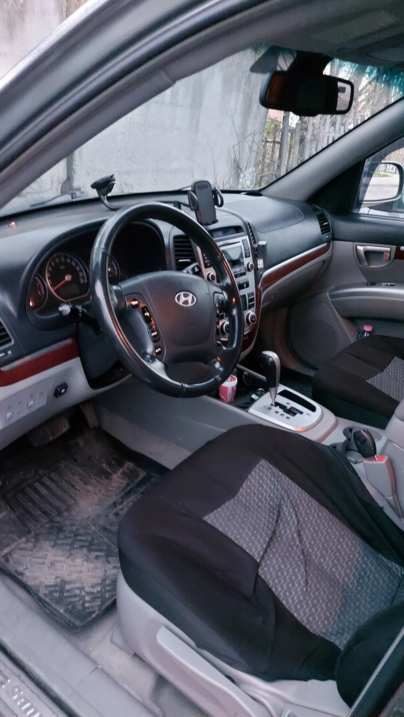 Hyundai Santa fe 2.7  V6 4?4, снимка 8 - Автомобили и джипове - 55656107