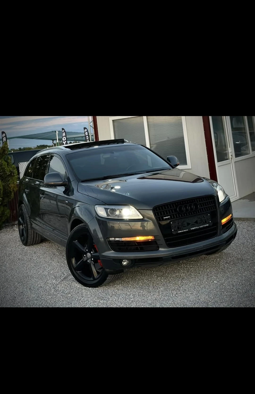 Audi Q7, снимка 2 - Автомобили и джипове - 56171260