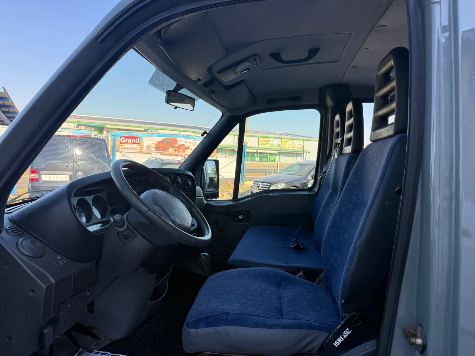 Iveco Daily 2.3, снимка 12 - Бусове и автобуси - 55753367