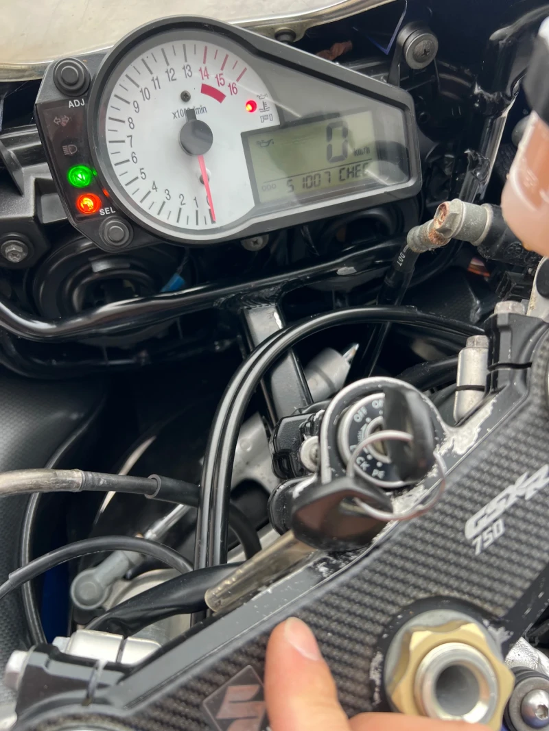 Suzuki Gsxr K2 750, снимка 2 - Мотоциклети и мототехника - 50424581