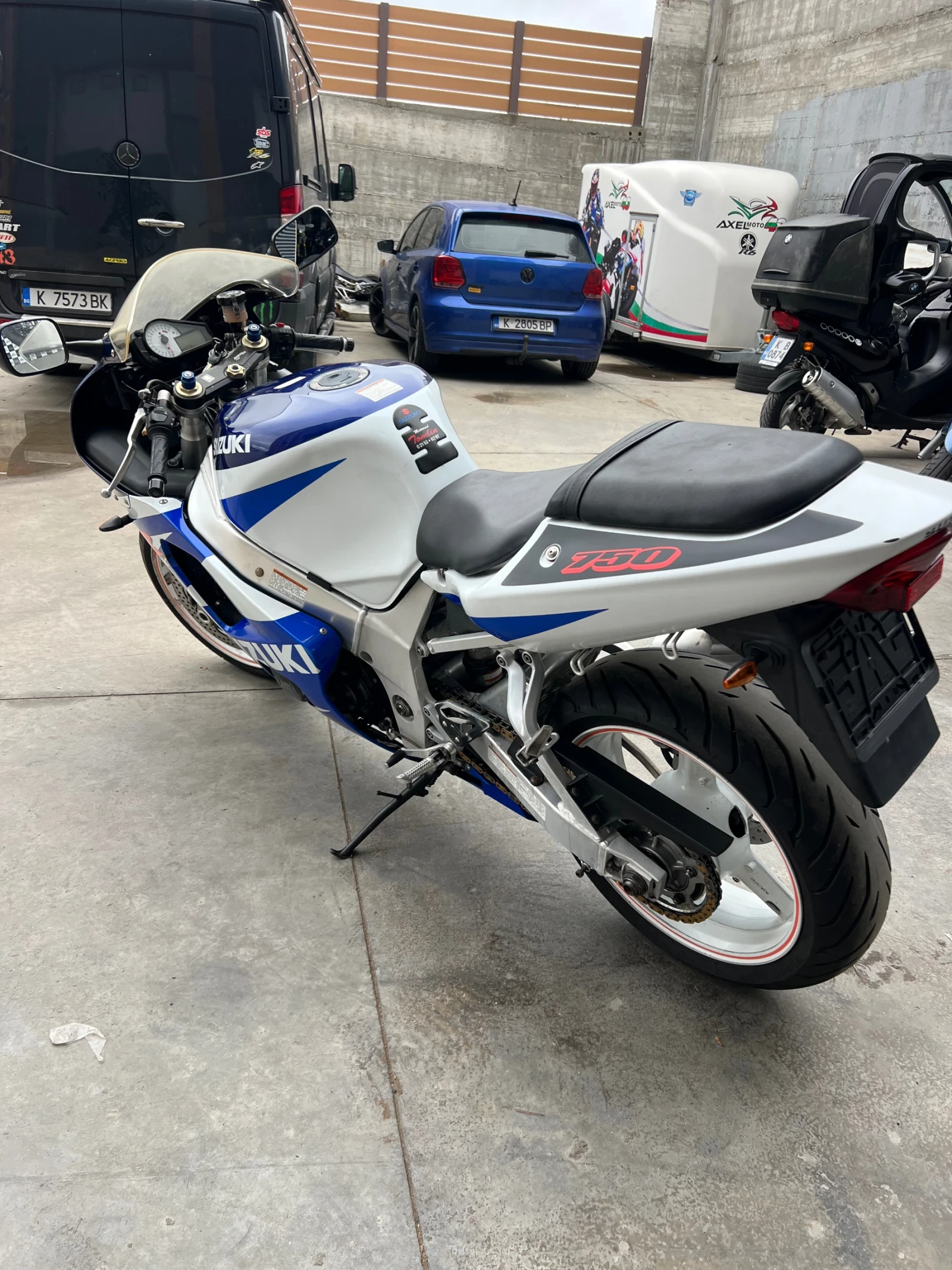 Suzuki Gsxr K2 750 - изображение 7