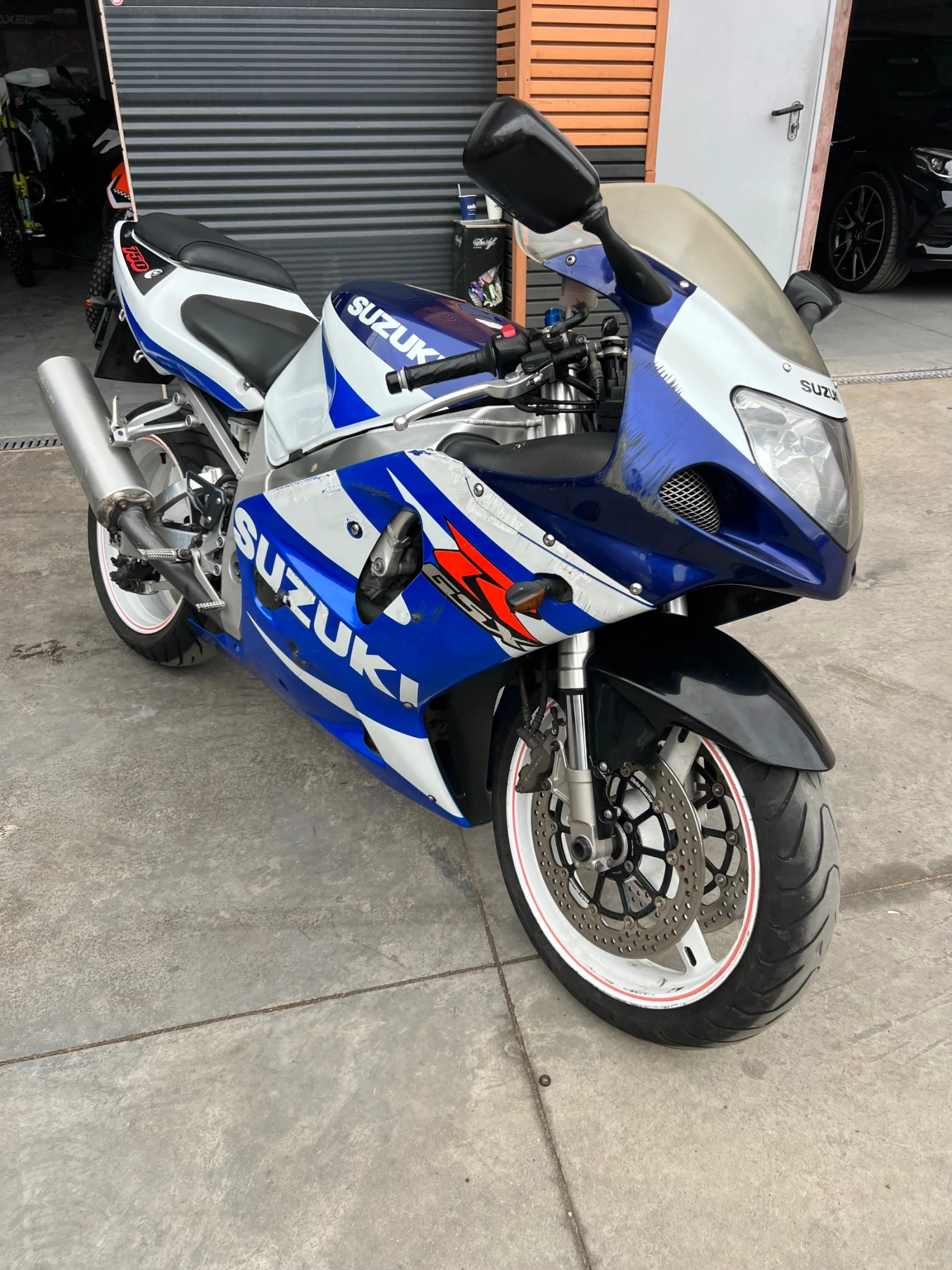 Suzuki Gsxr K2 750 - изображение 8