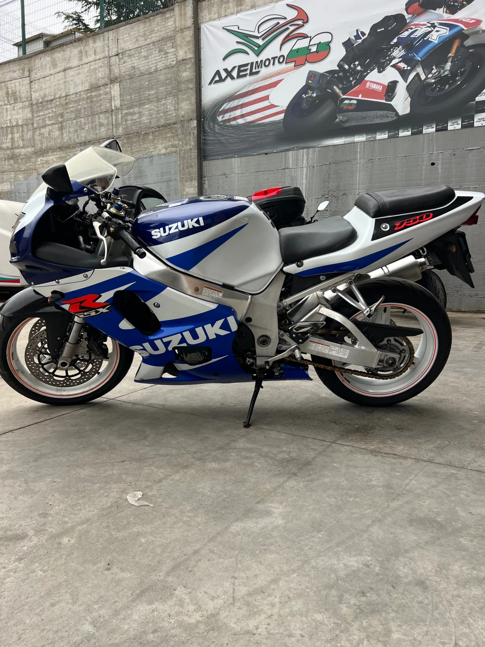 Suzuki Gsxr K2 750 - изображение 5