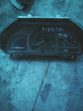       ,   Ford Fiesta ~20 .