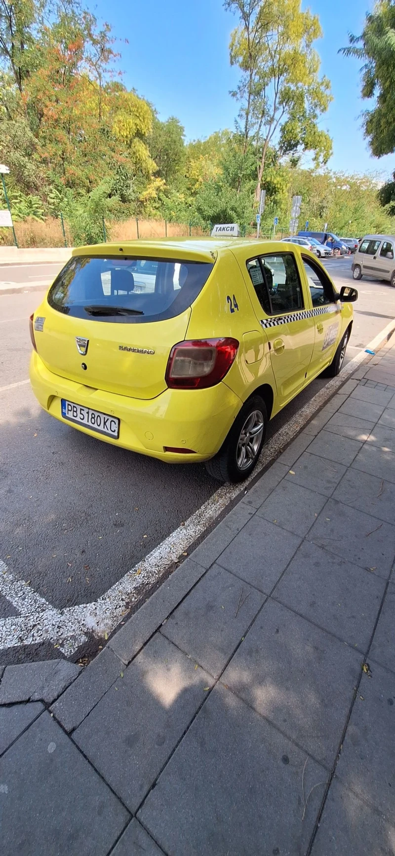 Dacia Sandero Taxi, снимка 4 - Автомобили и джипове - 47292384