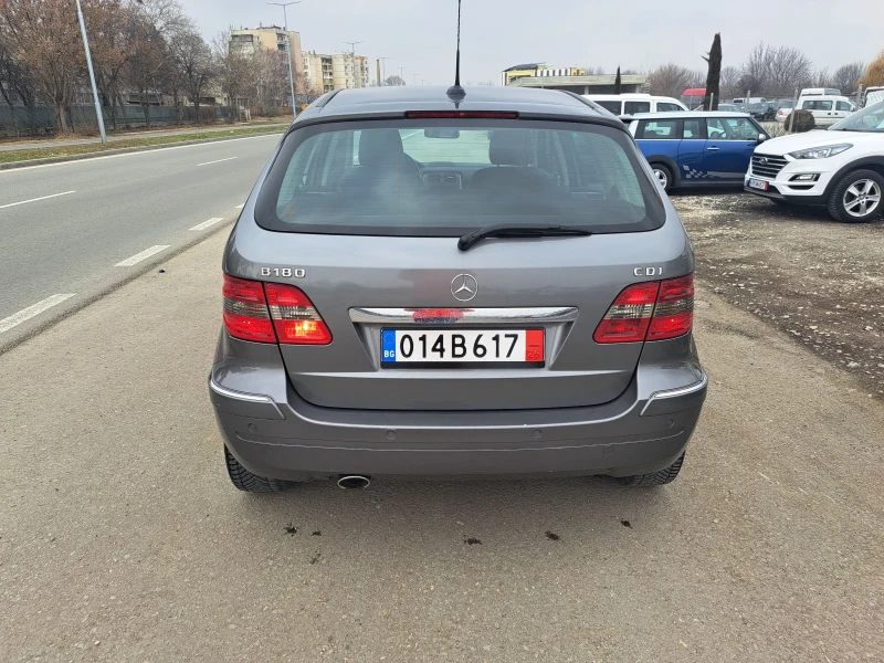 Mercedes-Benz B 180, снимка 4 - Автомобили и джипове - 49314253