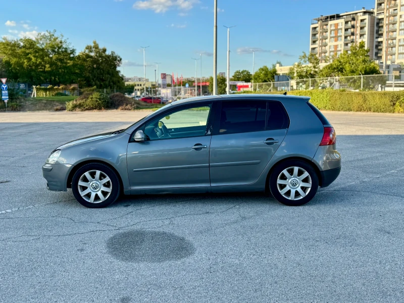 VW Golf 2.0 TDI, снимка 2 - Автомобили и джипове - 52711414