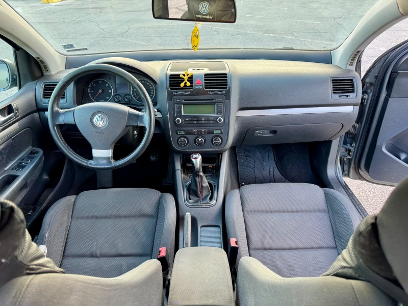 VW Golf 2.0 TDI, снимка 8 - Автомобили и джипове - 52711414
