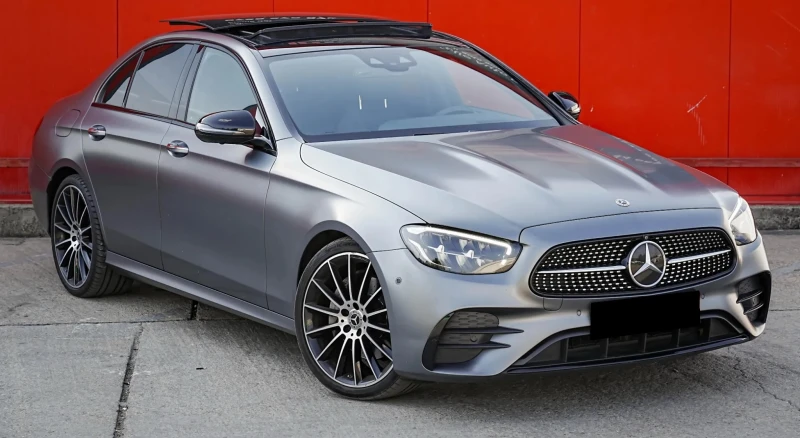 Mercedes-Benz E 200 AMG Line, снимка 3 - Автомобили и джипове - 52873586