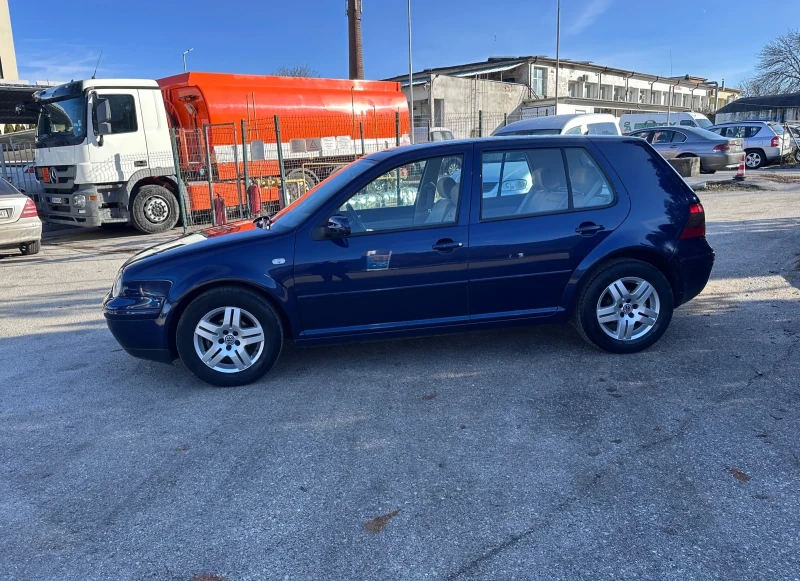 VW Golf 1.6i - РЕАЛНИ КИЛОМЕТРИ - УНИКАТ, снимка 8 - Автомобили и джипове - 53092770