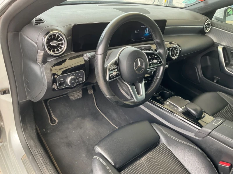 Mercedes-Benz CLA 200 d Progressive, снимка 8 - Автомобили и джипове - 53407238