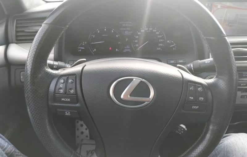 Lexus LS 460 AWD * * F-SPORT * * SWB * * СЕРВИЗНА ИСТОРИЯ * * , снимка 9 - Автомобили и джипове - 53540291