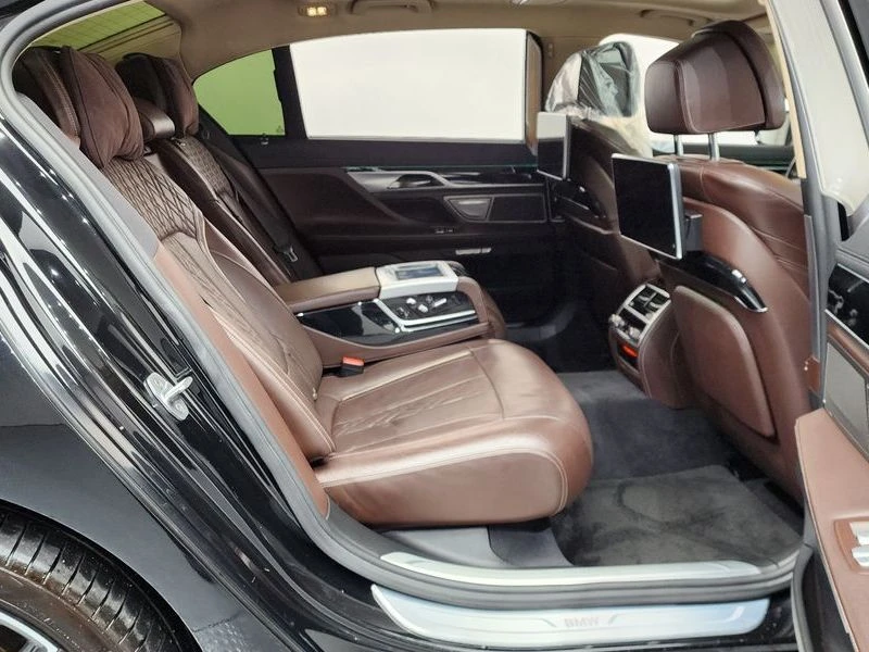 BMW 740 740Li xDrive| 322к.с.| ВКЛ.ТЕХНОТЕСТ, снимка 12 - Автомобили и джипове - 55610927