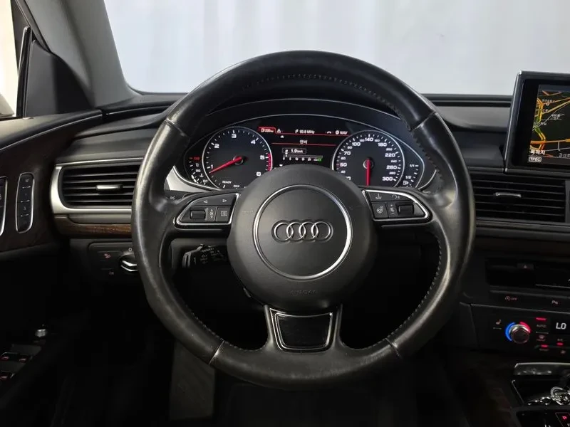 Audi A7 3.0 TDI Quattro - САМО 30% АВАНС, снимка 13 - Автомобили и джипове - 56158757