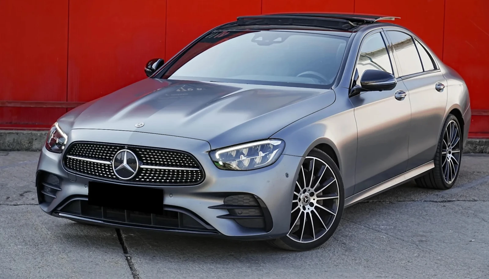 Mercedes-Benz E 200 AMG Line, снимка 1