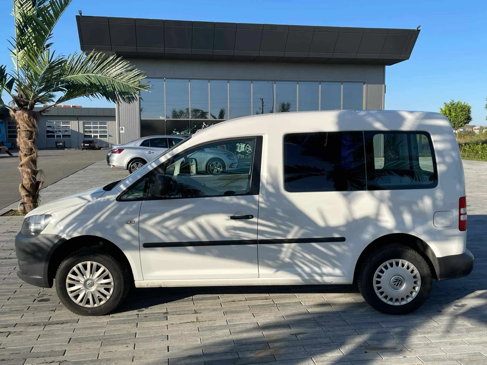 VW Caddy 2.0 EcoFuel Метан  - изображение 2