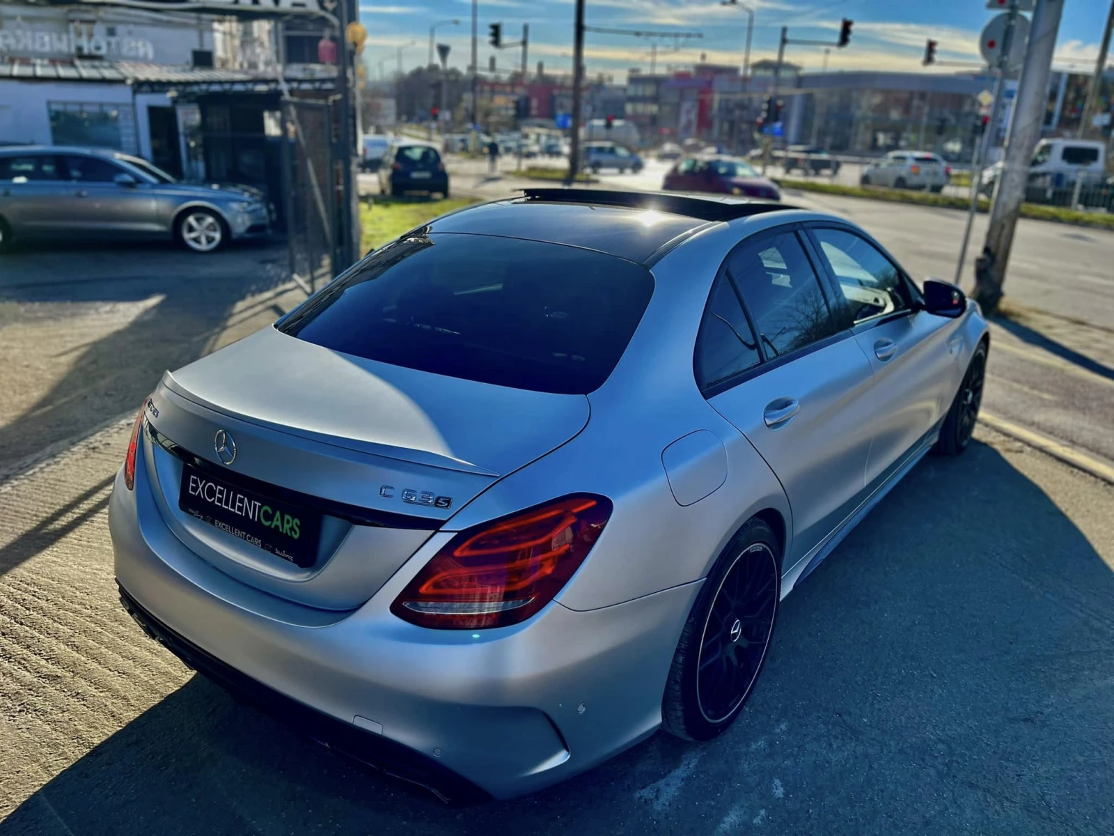 Mercedes-Benz C 63 AMG S* CERAMIC* SILVER-MAT* UNIQUE* SWISS* 5 TYPE DRIV - изображение 5