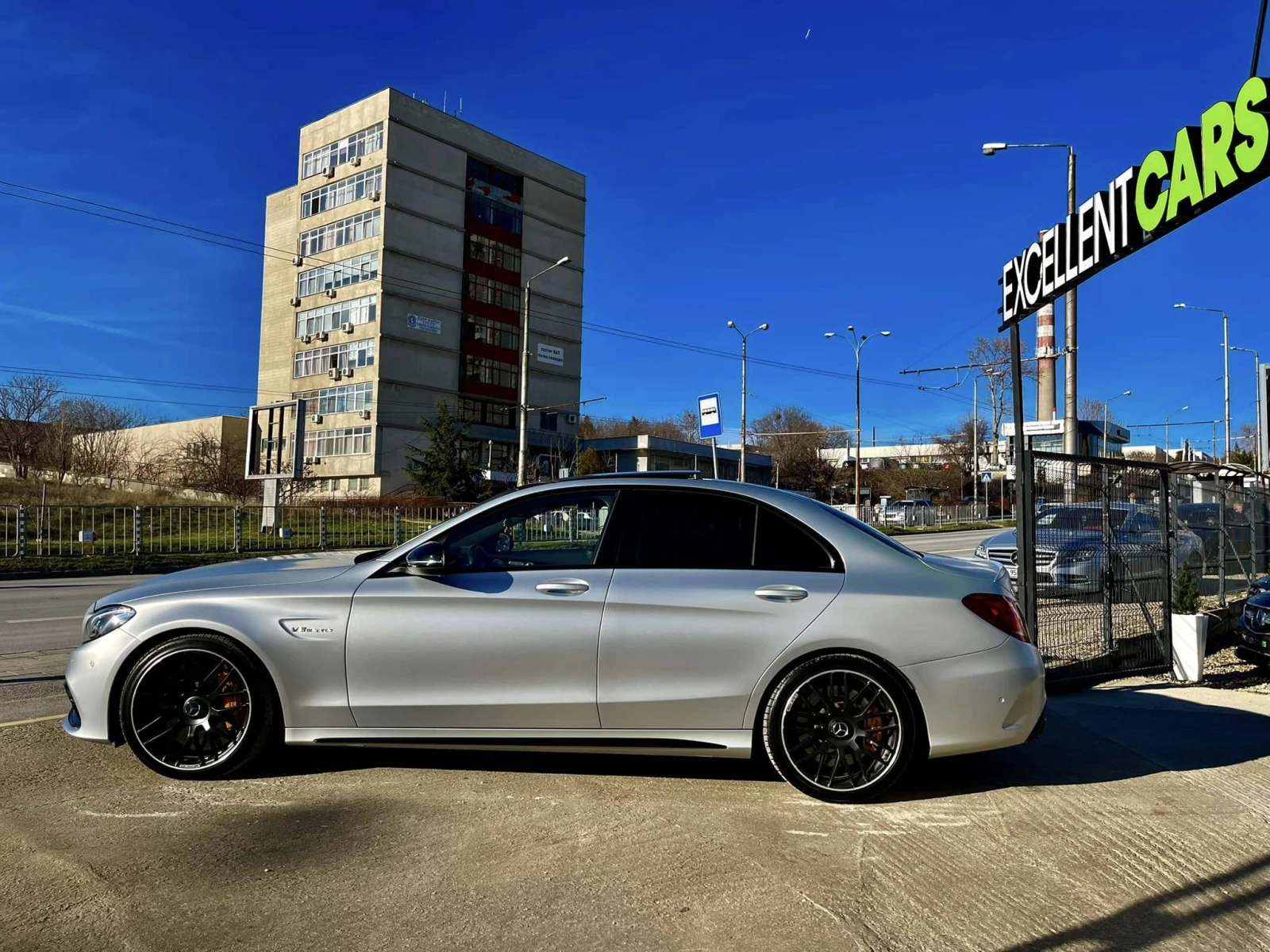 Mercedes-Benz C 63 AMG S* CERAMIC* SILVER-MAT* UNIQUE* SWISS* 5 TYPE DRIV - изображение 4