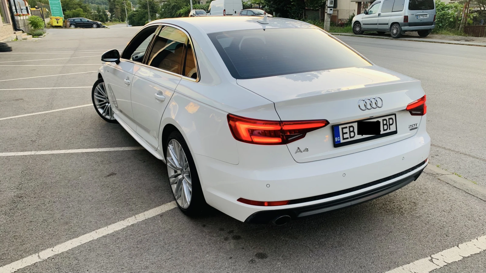 Audi A4 PREMIUM PLUS* FULL LED* VIRTUAL COCKPIT - изображение 10