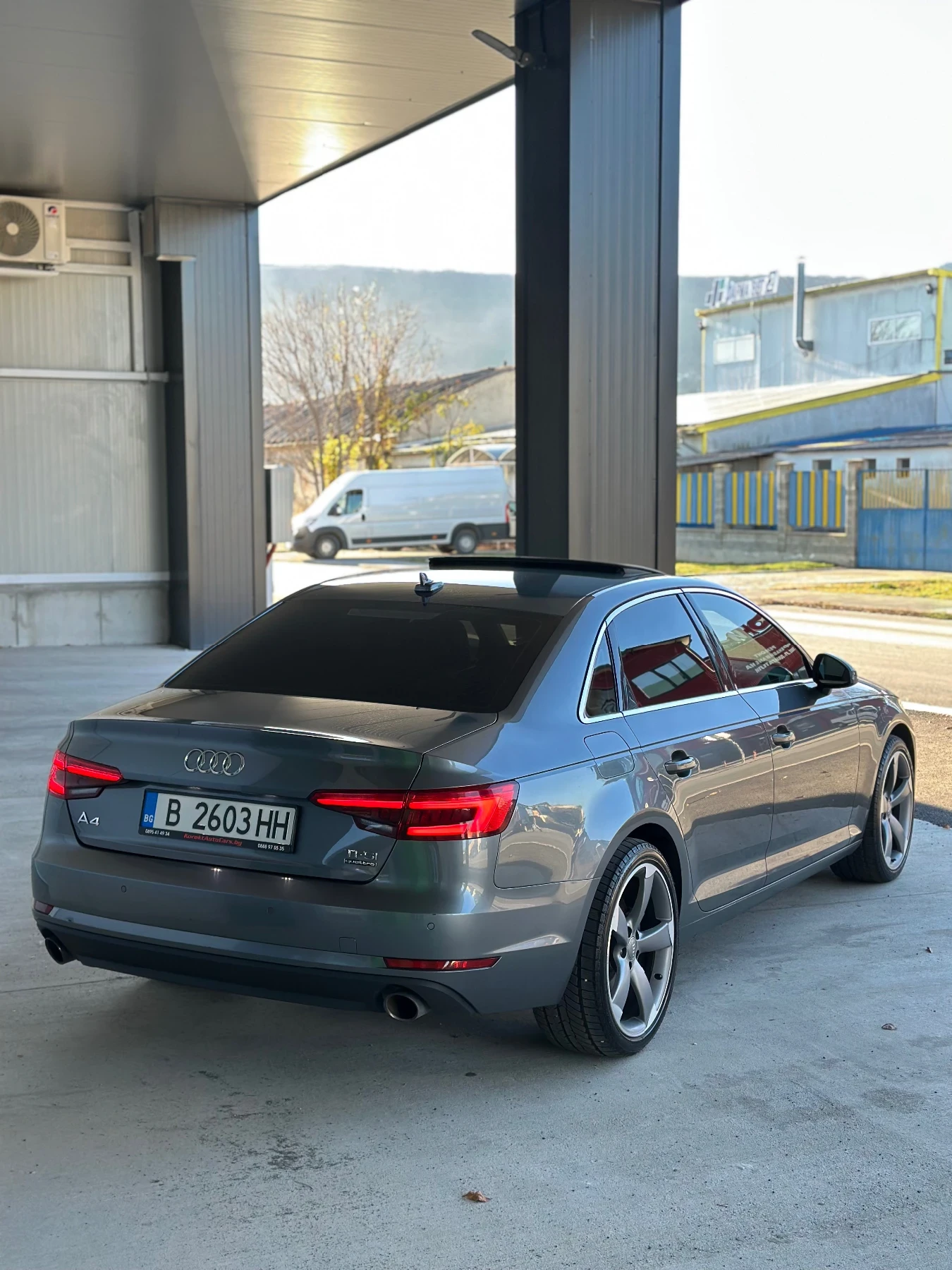 Audi A4 ОБСЛУЖЕН/QUATTRO/STRONIC/AMBIENTLIGHT/DYNAMIC - изображение 4