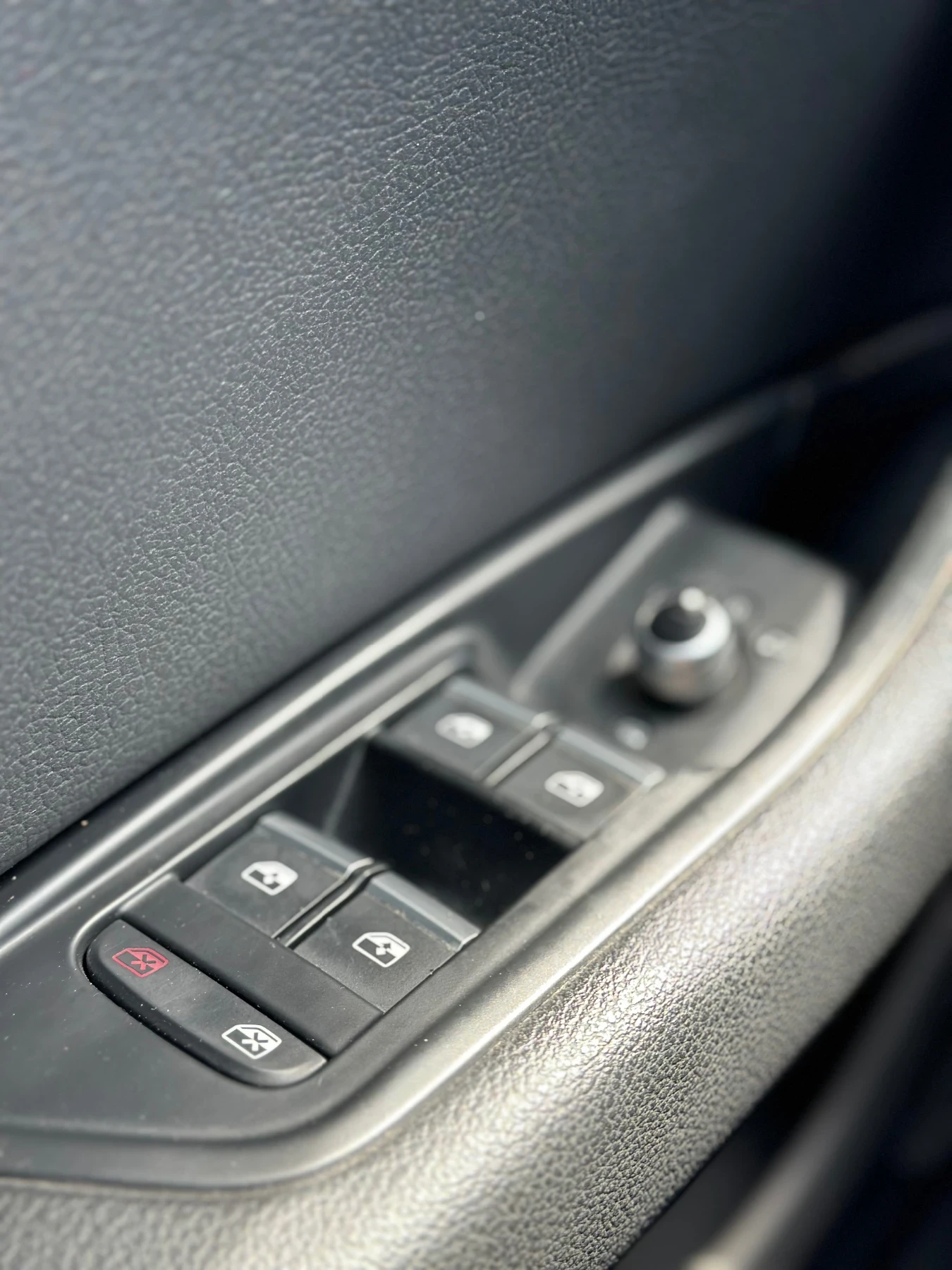 Audi A4 /QUATTRO/STRONIC/AMBIENTLIGHT/DYNAMIC | Mobile.bg   16