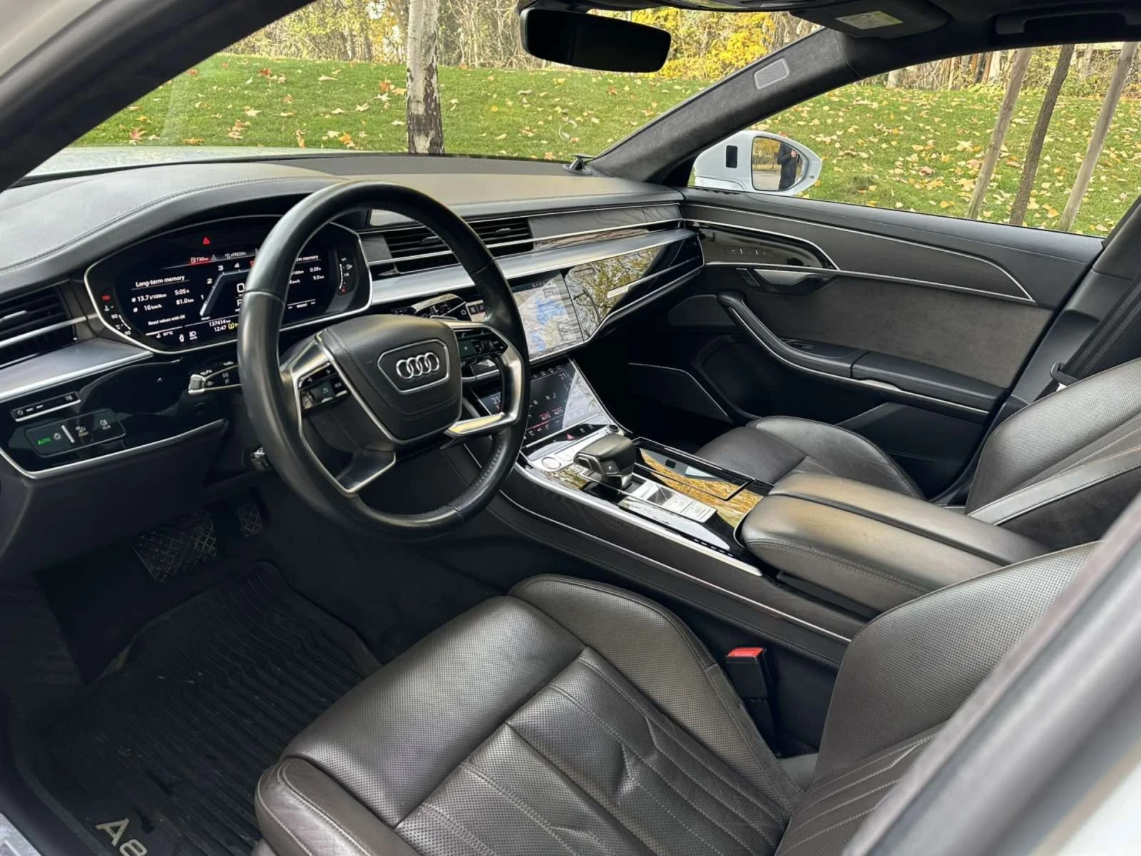 Audi A8 5.0TDI / LONG / MATRIX - изображение 9