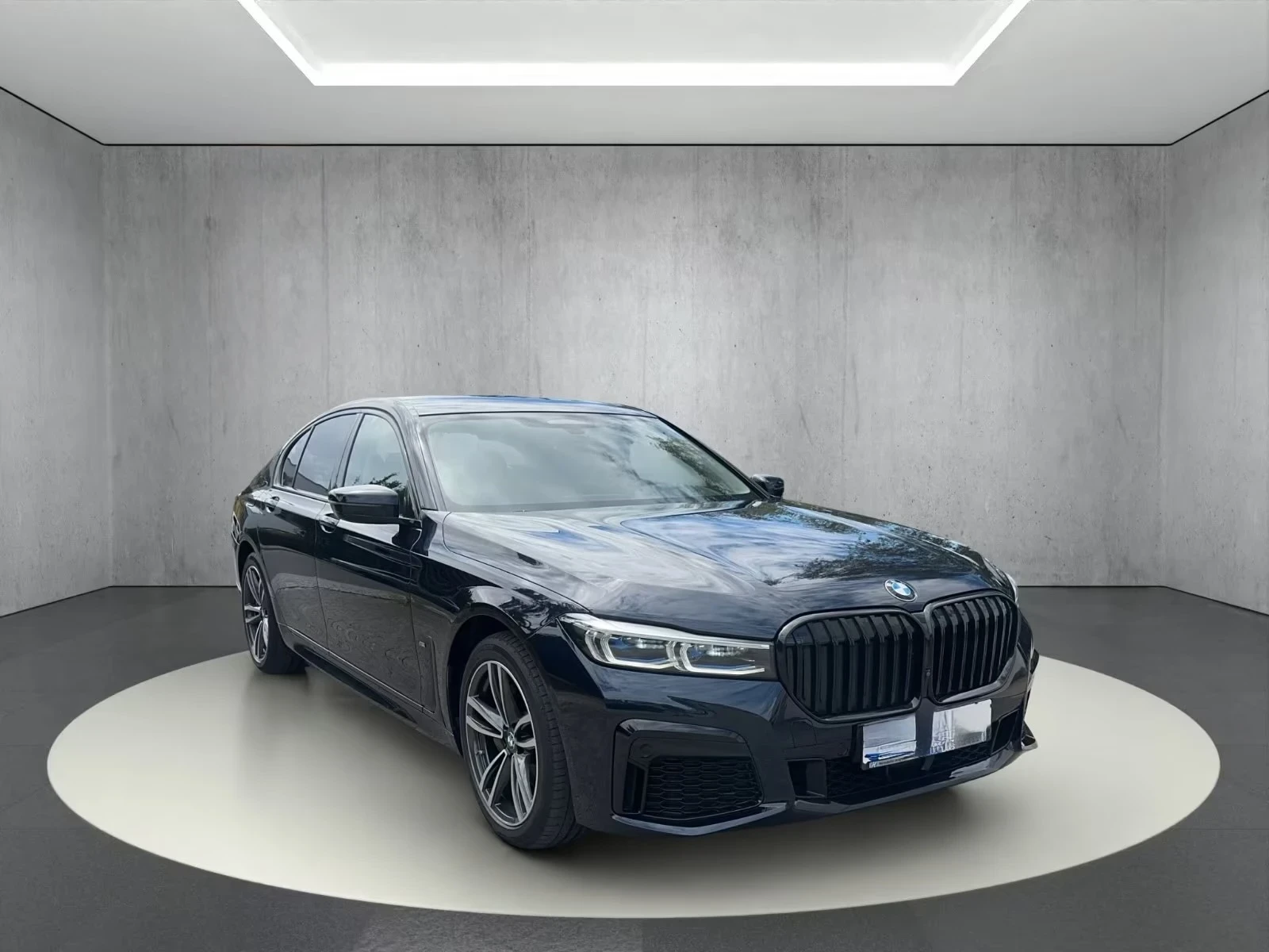 BMW 730 * M-Pack * 360 - изображение 2