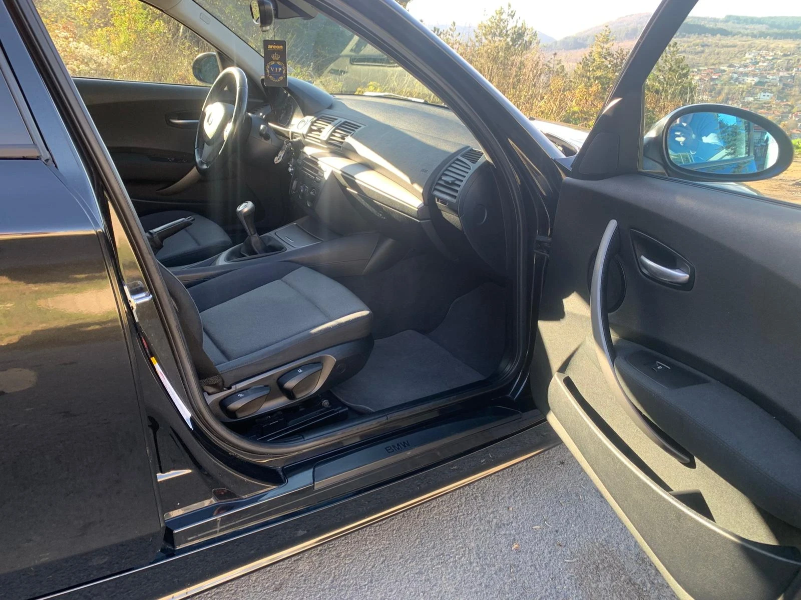 BMW 118 И - изображение 7