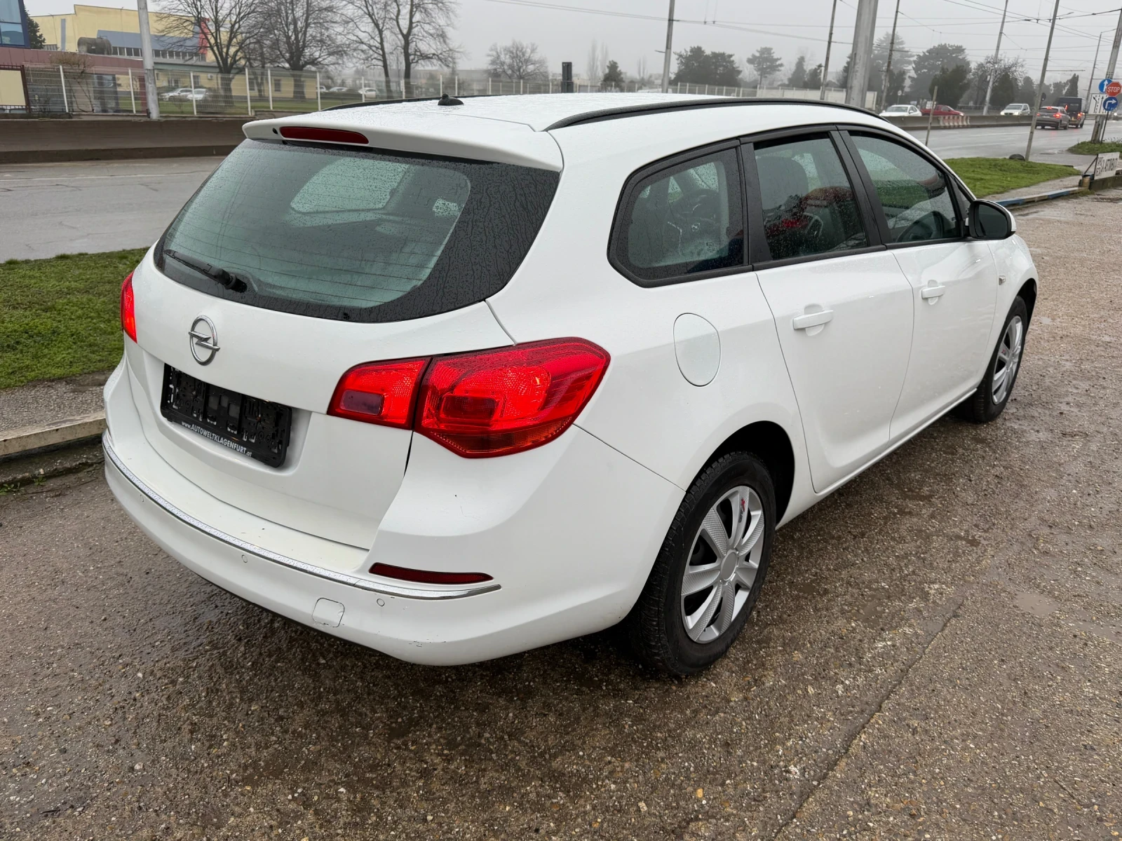 Opel Astra 1, 6-136 FACELIFT - изображение 5
