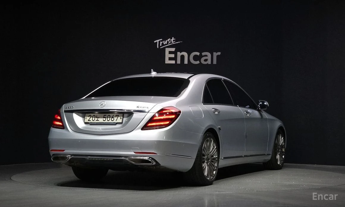 Mercedes-Benz S 560 4MATIC/LONG/360 VIEW/PANO/DRIVER ASSIST, снимка 3 - Автомобили и джипове - 53804692