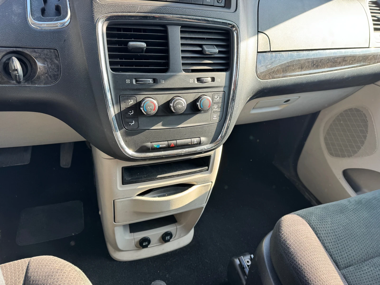 Dodge Caravan 3.6, снимка 5 - Автомобили и джипове - 53891534