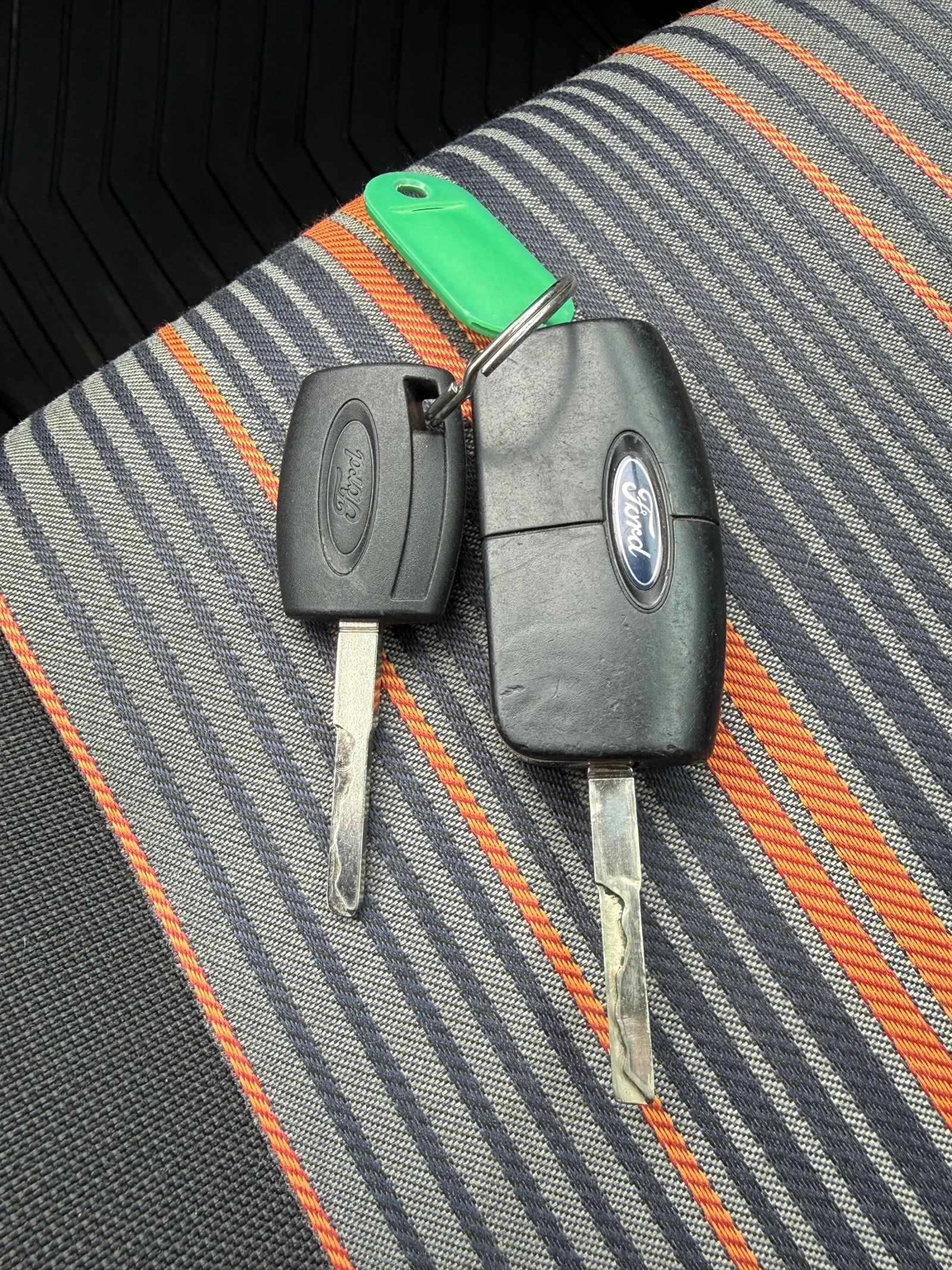 Ford Focus 1.6HDI* 90кс* 5 скорости, снимка 14 - Автомобили и джипове - 54088850