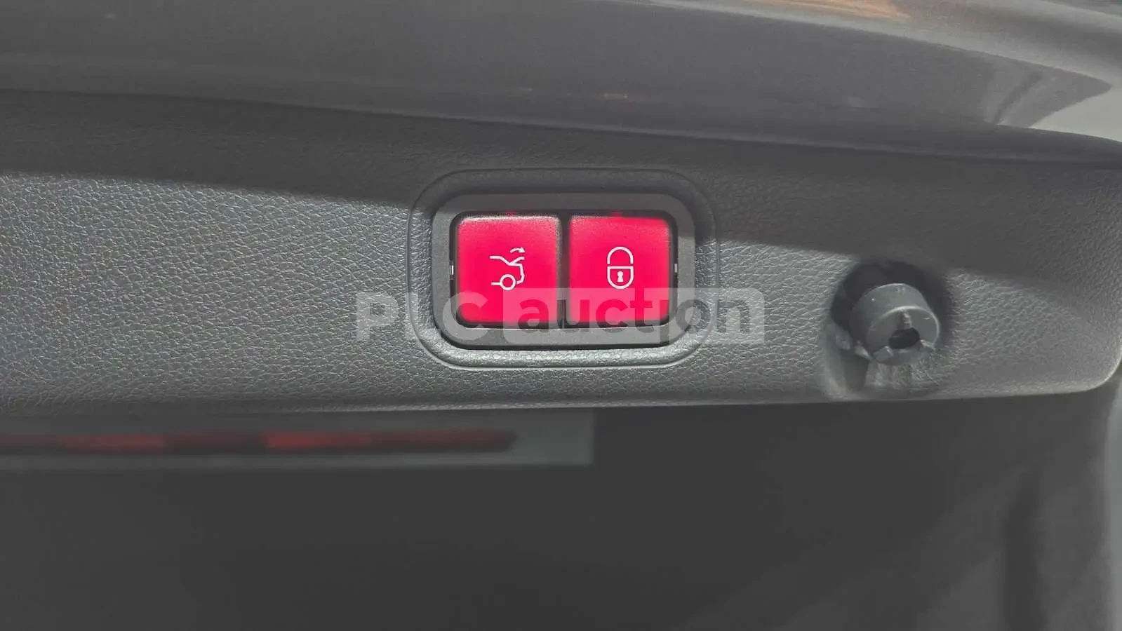 Mercedes-Benz E 220 ПОДГРЕВИ * ПАНО * KEYLESS * ФИСКИСИРАНА ЦЕНА ДО БГ, снимка 17 - Автомобили и джипове - 55032702