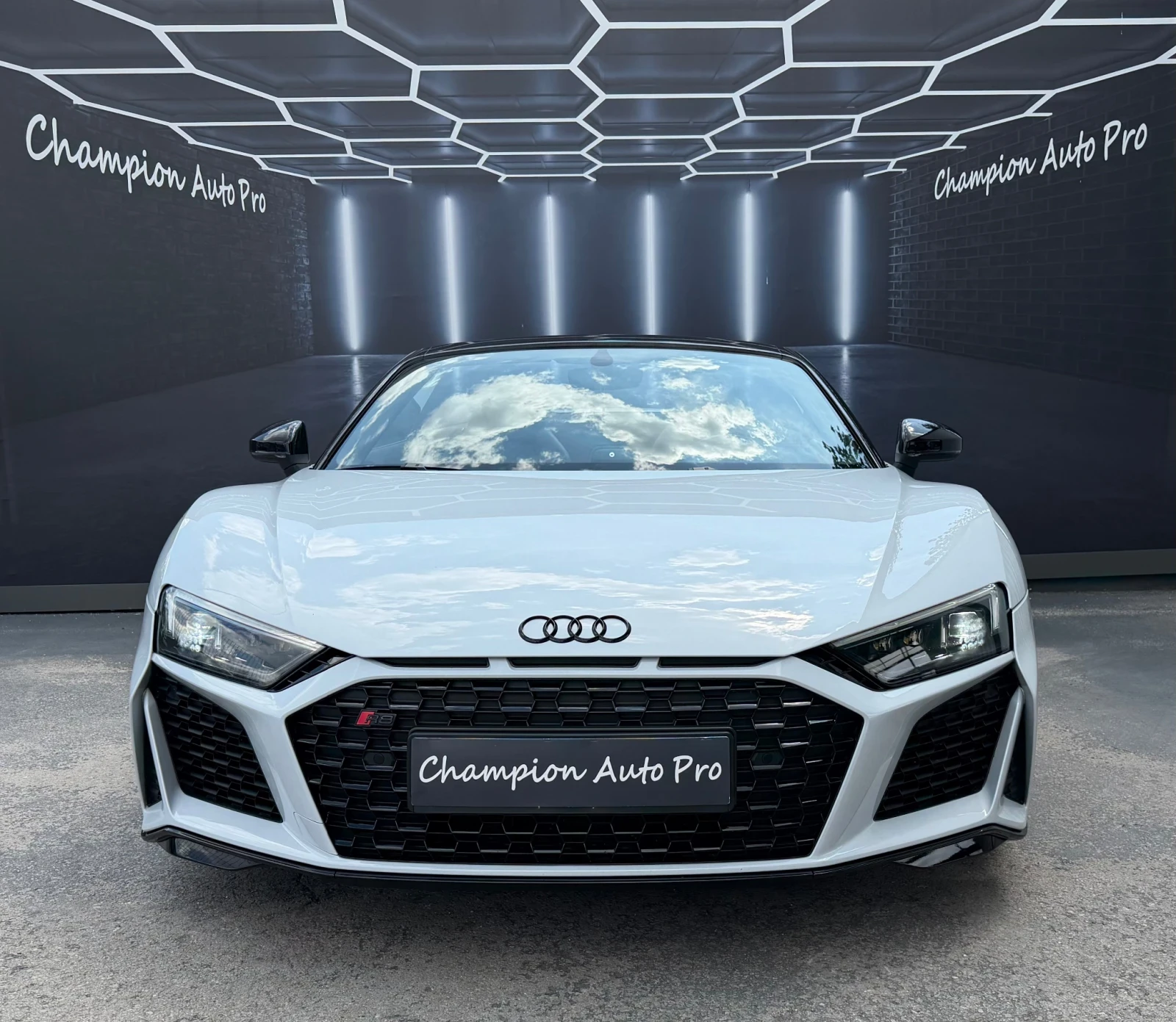 Audi R8 V10 SPYDER PERFORMANCE FULL CARBON CERAMIC, снимка 2 - Автомобили и джипове - 55403034