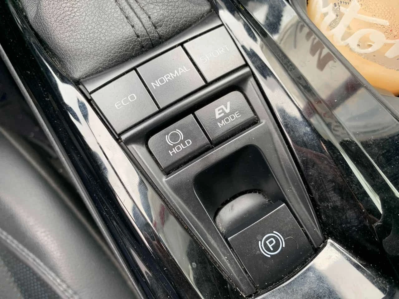 Toyota Camry XSE * 360 * ОБДУХВАНЕ * AWD * CARFAX * , снимка 10 - Автомобили и джипове - 55615784