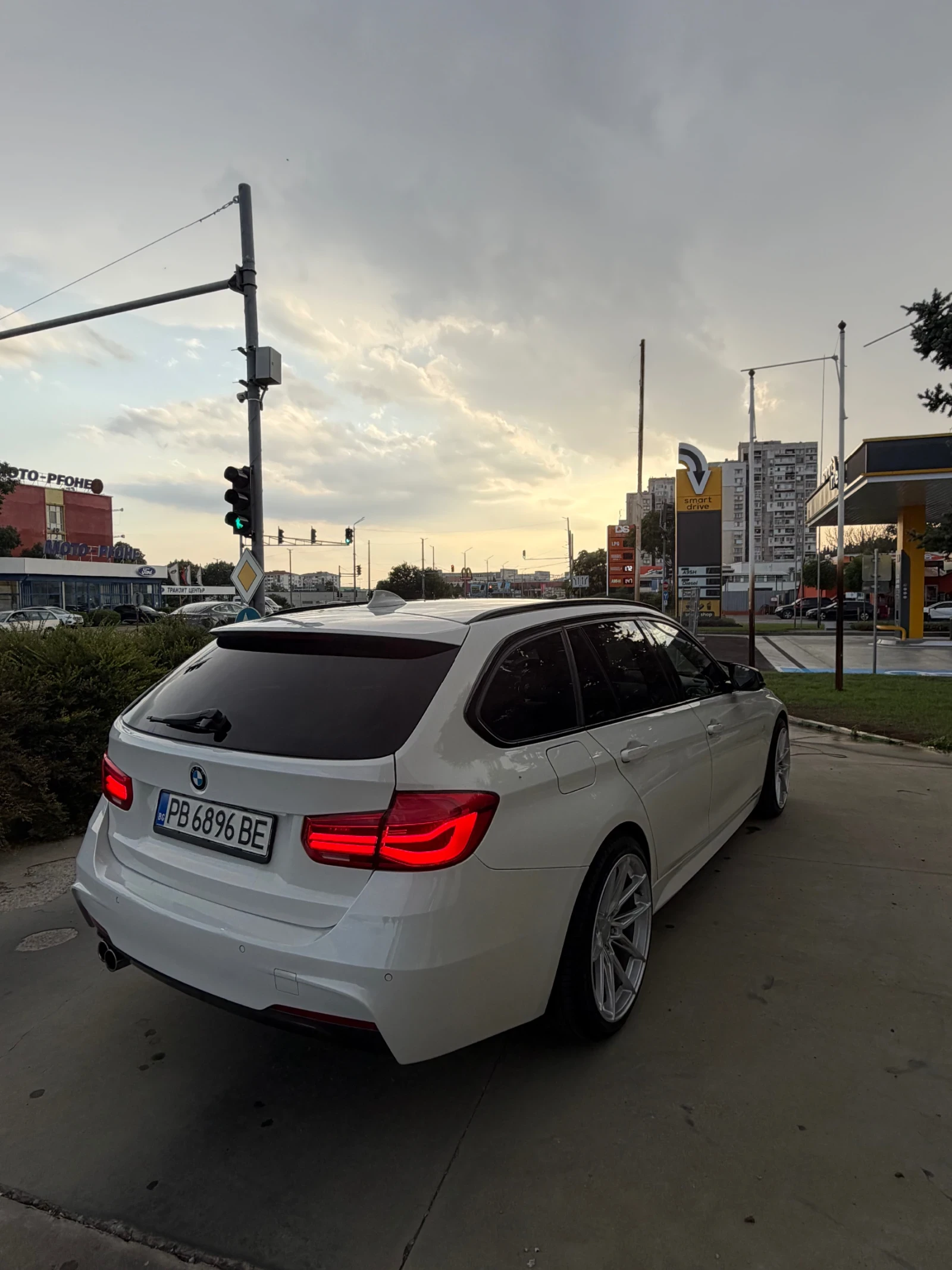 BMW 335, снимка 4 - Автомобили и джипове - 55825979