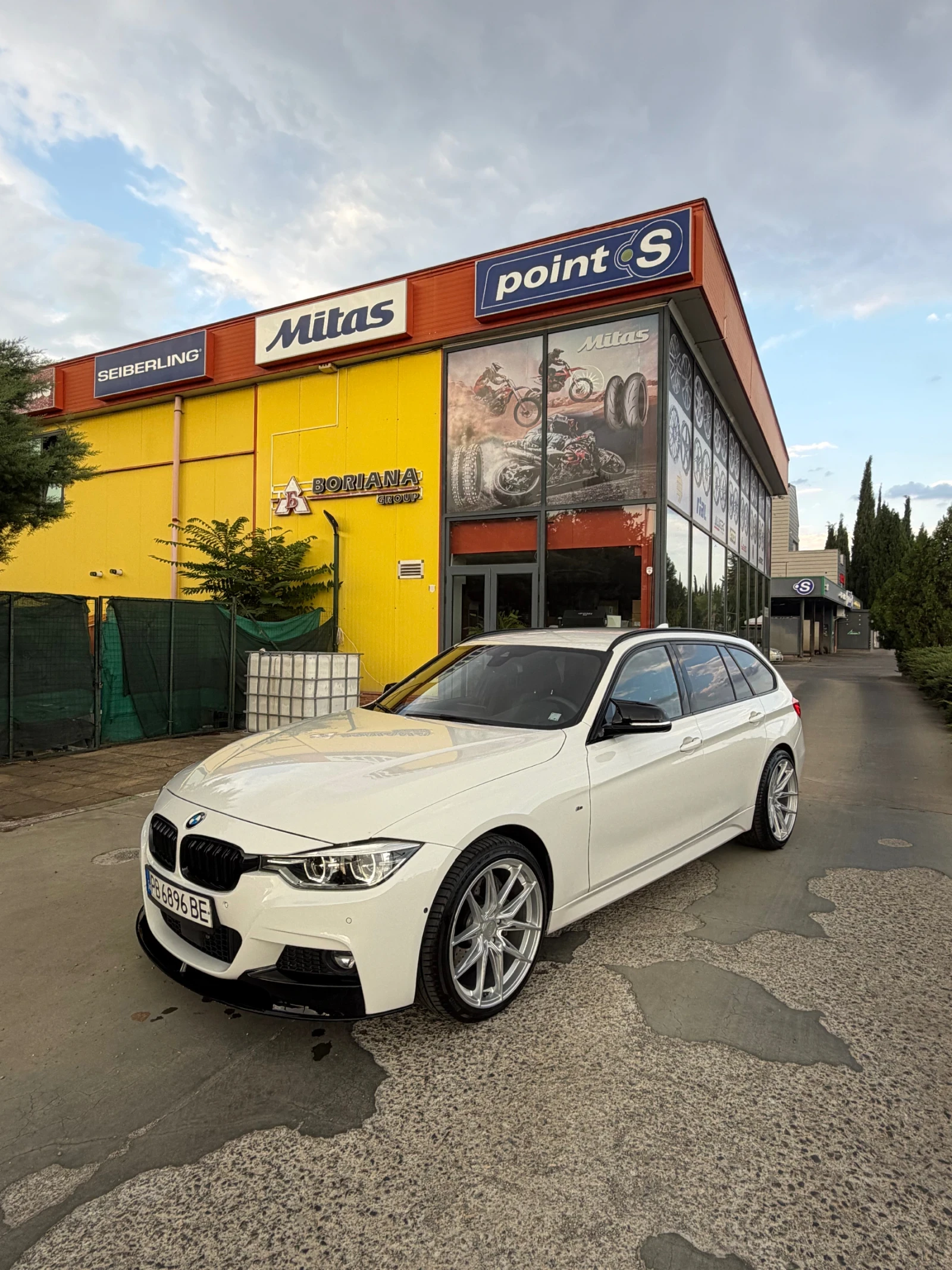 BMW 335, снимка 2 - Автомобили и джипове - 55825979