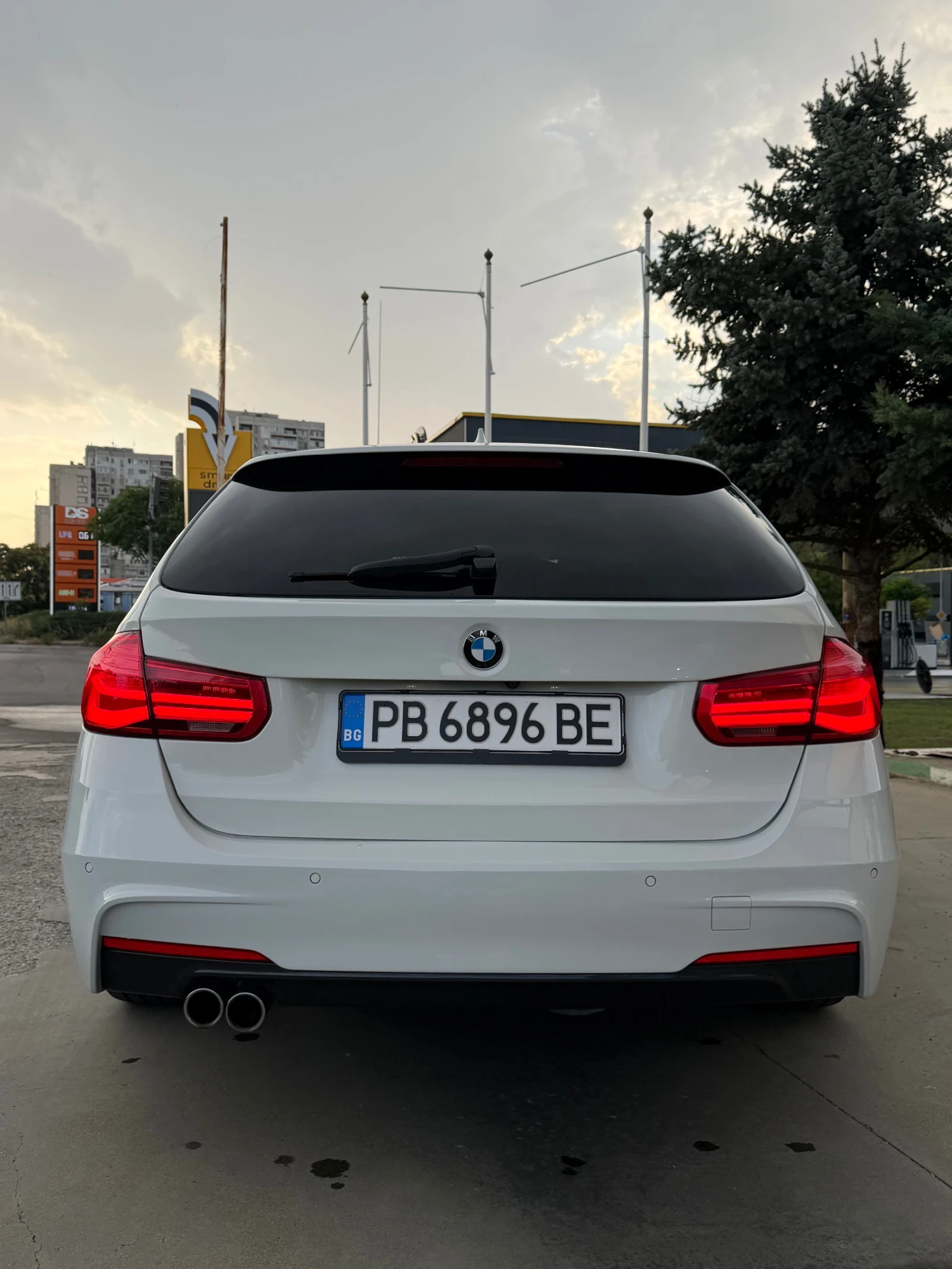 BMW 335, снимка 8 - Автомобили и джипове - 55825979