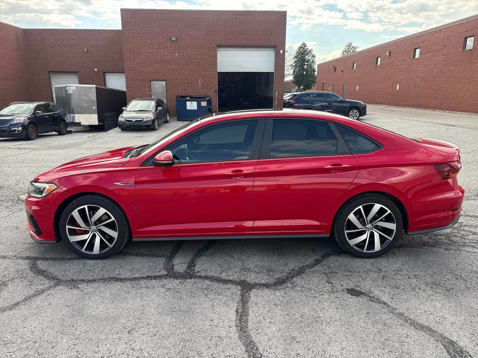 VW Jetta * GLI* CARFAX* АВТОКРЕДИТ БЕЗ ПЪРВОНАЧАЛНА ВНОСКА*, снимка 16 - Автомобили и джипове - 55886882